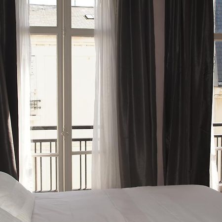 Отель La Petite Cour Трувиль-сюр-Мер Экстерьер фото